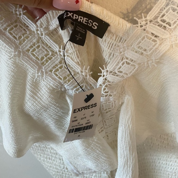 White ribbed Express shirt size small NWT - Picture 3 of 3